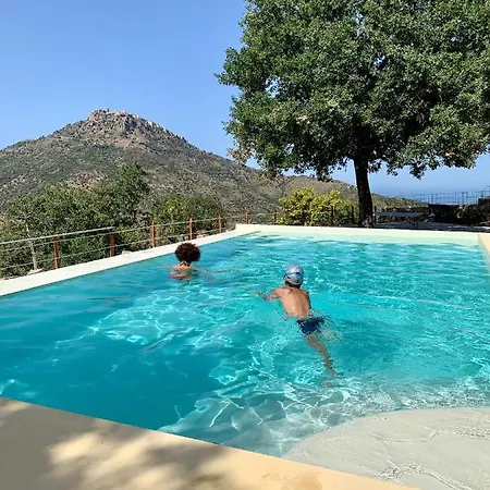 Alloggio per agriturismo Casale Margherita Turismo Rurale *